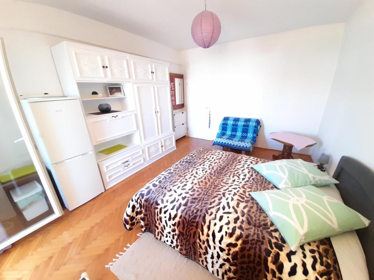 Perica And Perica With Separate Entrance Apartma *